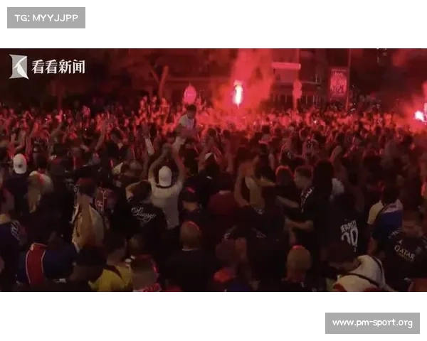 巴黎圣日耳曼绝杀逆袭震撼全场 球迷彻夜庆祝尽情狂欢 巴黎圣日耳曼绝杀逆袭震撼全场 球迷彻夜庆祝尽情狂欢